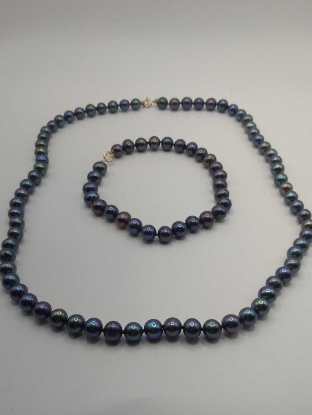 Lustrous Dark Peacock Freshwater Cultured Pearl Necklace and Bracelet Set